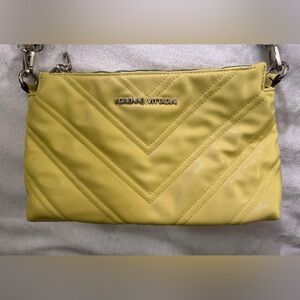 Adrienne Vittadini yellow crossbody. Excellent condition